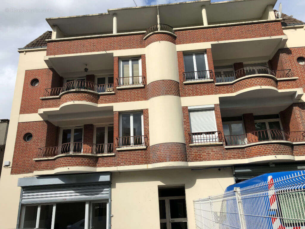 Appartement à AUBERVILLIERS