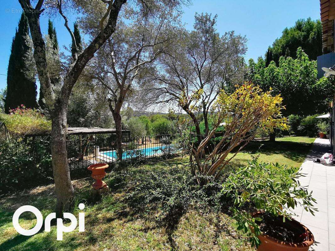 Maison à LA CADIERE-D'AZUR