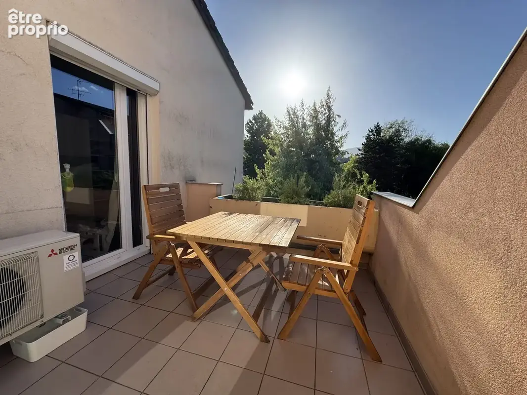 Dernier étage avec terrasse : T3 a GIERES copro fermée   garage possible en sus du prix - photo 10