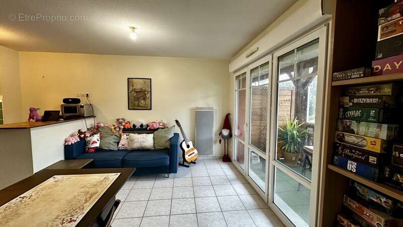Appartement à SAINT-JEAN-D'ILLAC
