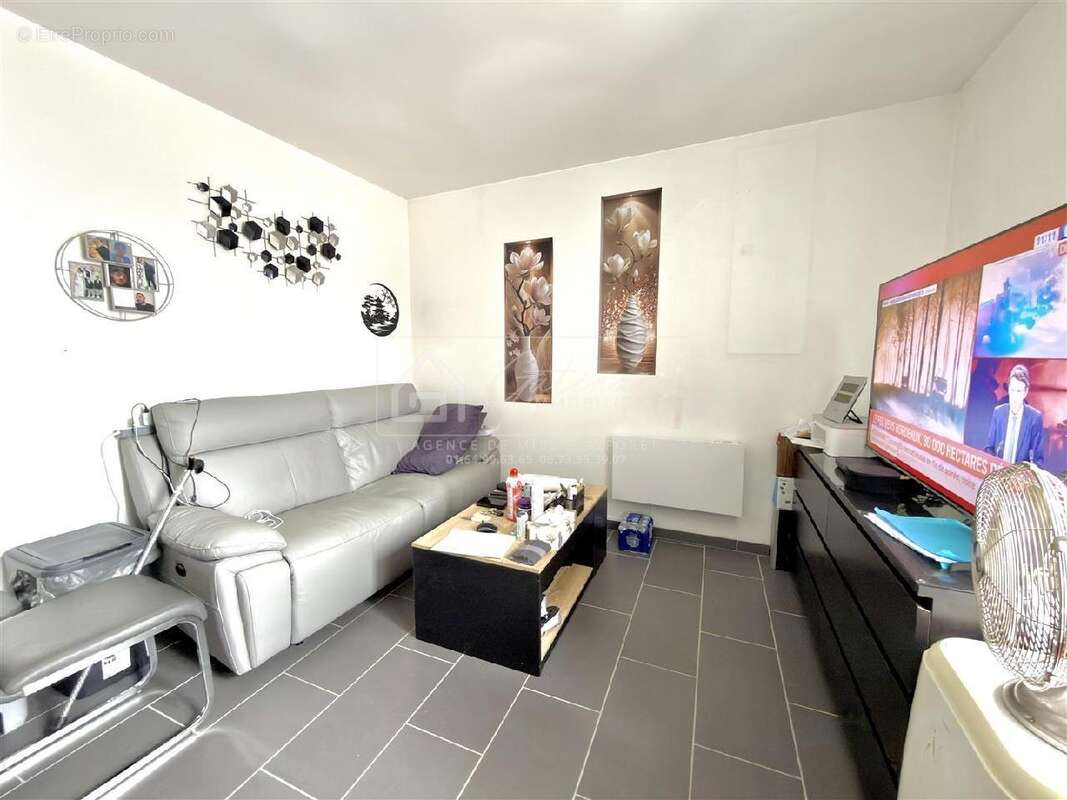 Appartement 32 m² à Milly-La-Foret  - photo 2