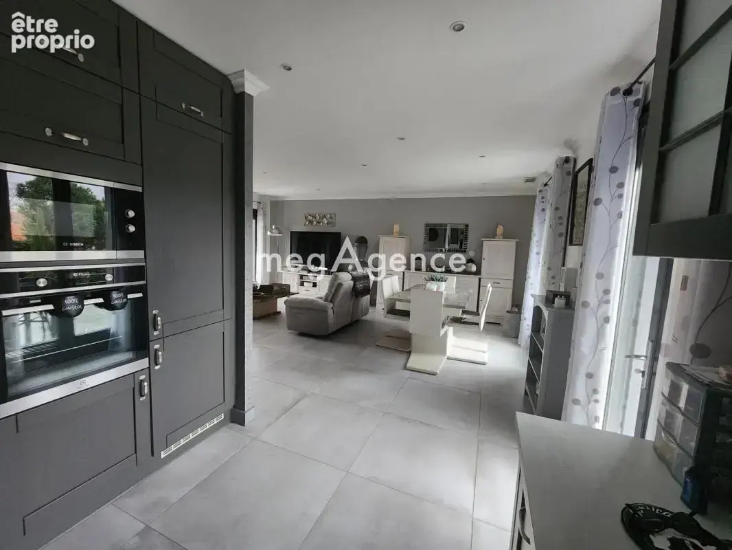 Maison 5 piece de 180m² - photo 7