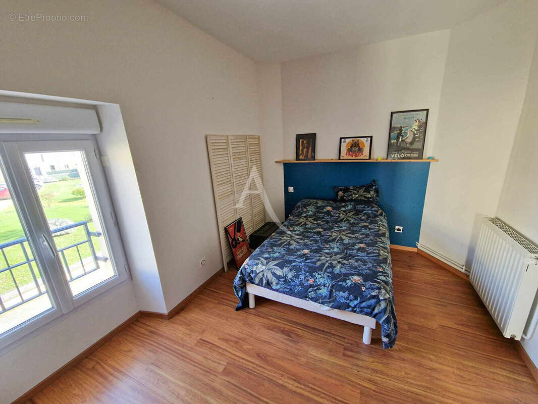 Maison à MONTREUIL-BELLAY