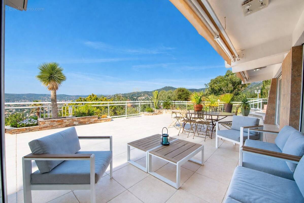 Maison à LE LAVANDOU