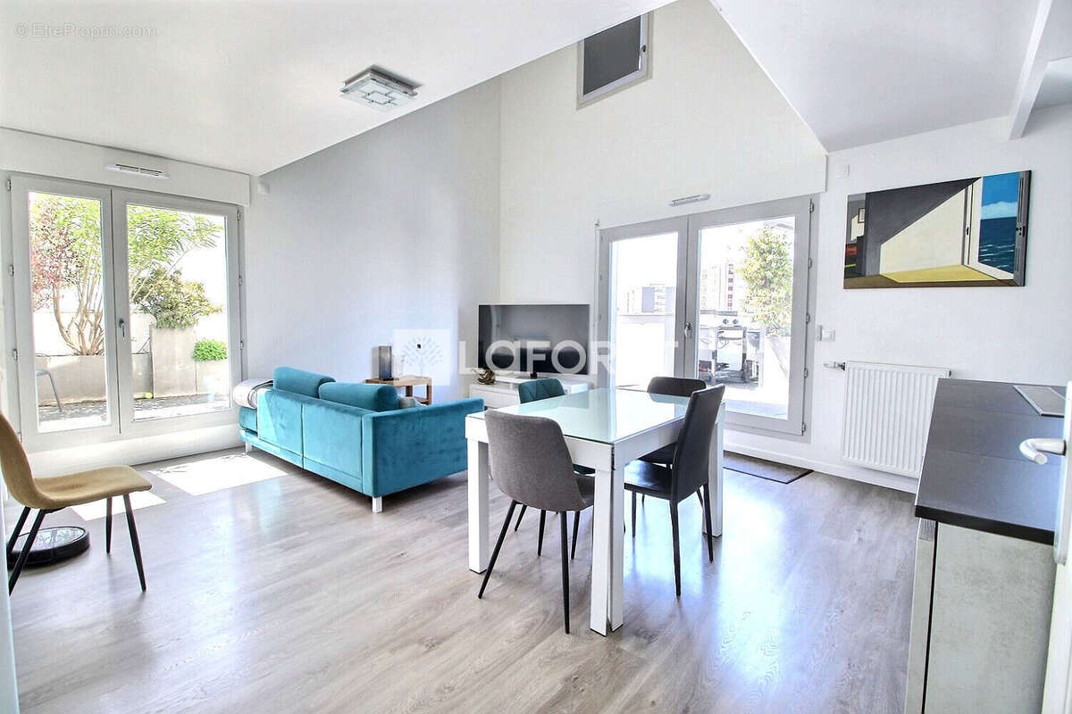 Appartement à ASNIERES-SUR-SEINE