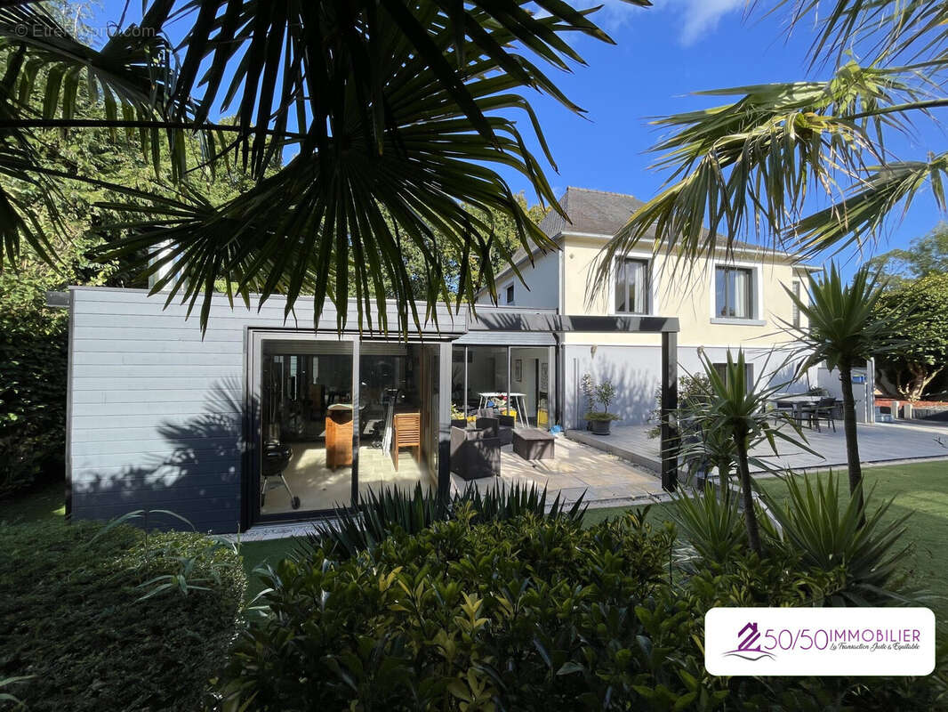 Maison à PLOUEZOC&#039;H