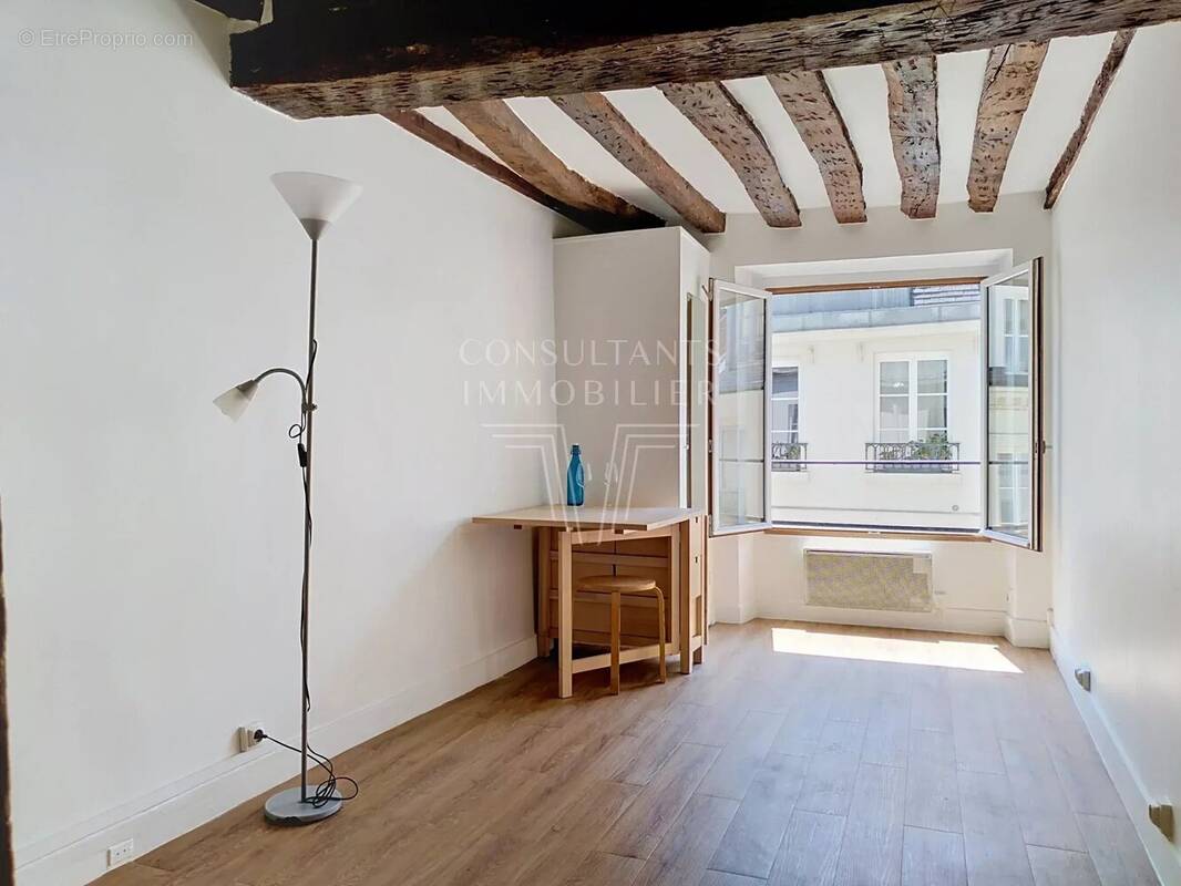 Appartement à PARIS-7E