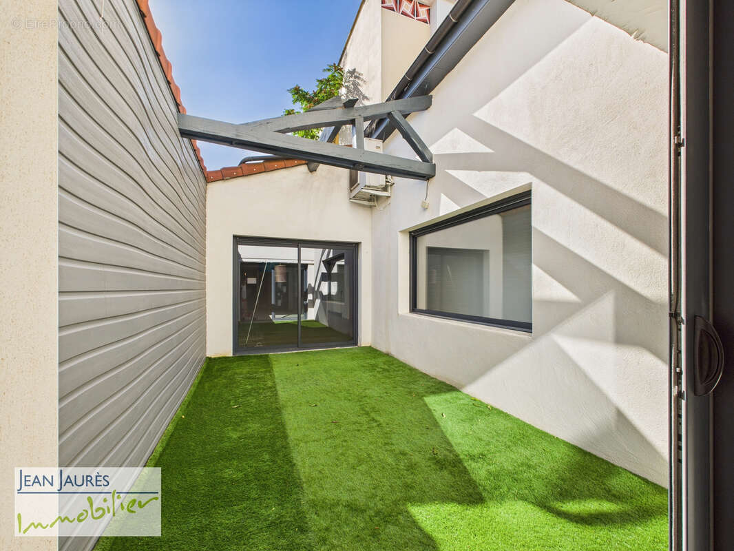 Maison à SAINTE-SAVINE