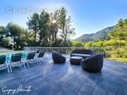 Photo 1 - Maison à LE REVEST-LES-EAUX