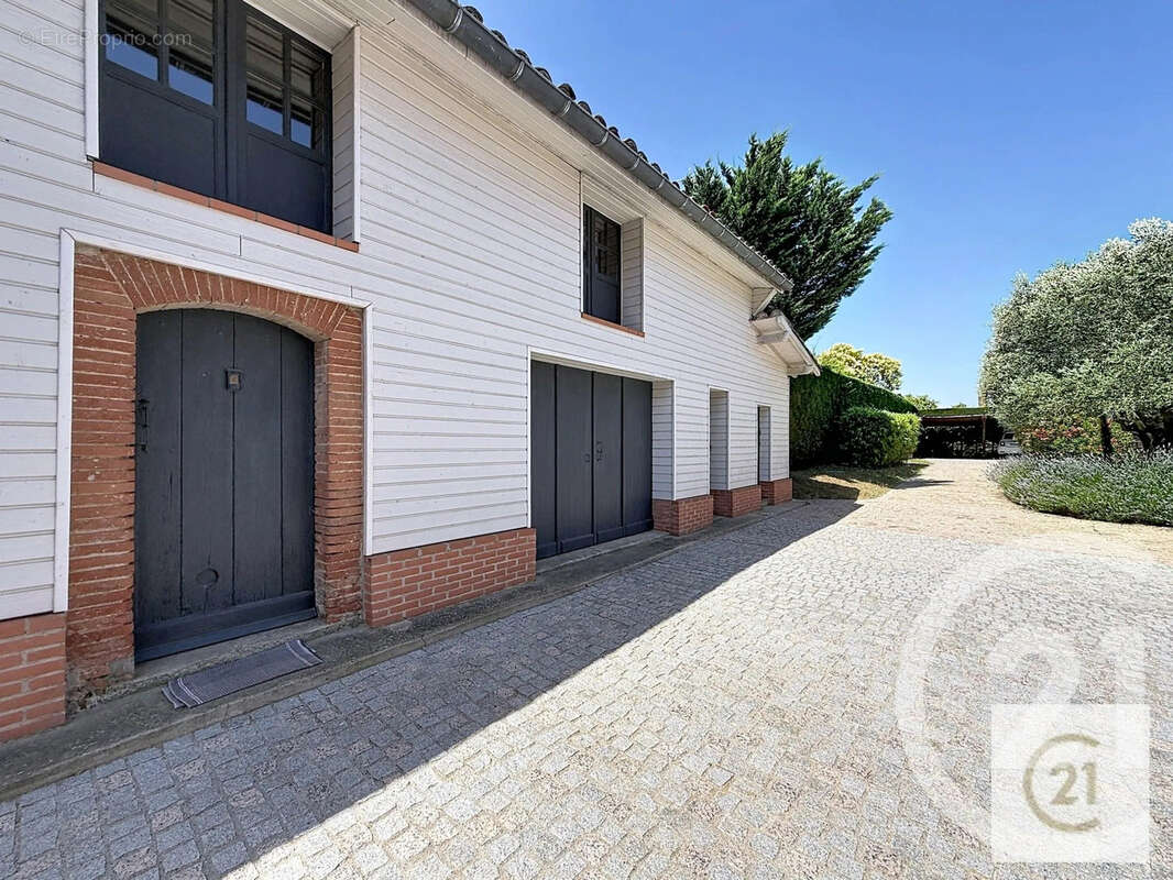 Maison 180 m² à Saint-Leon  - photo 23