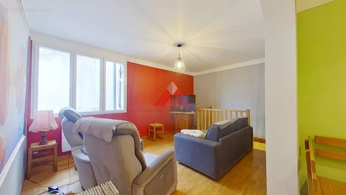 Appartement à DOUCIER