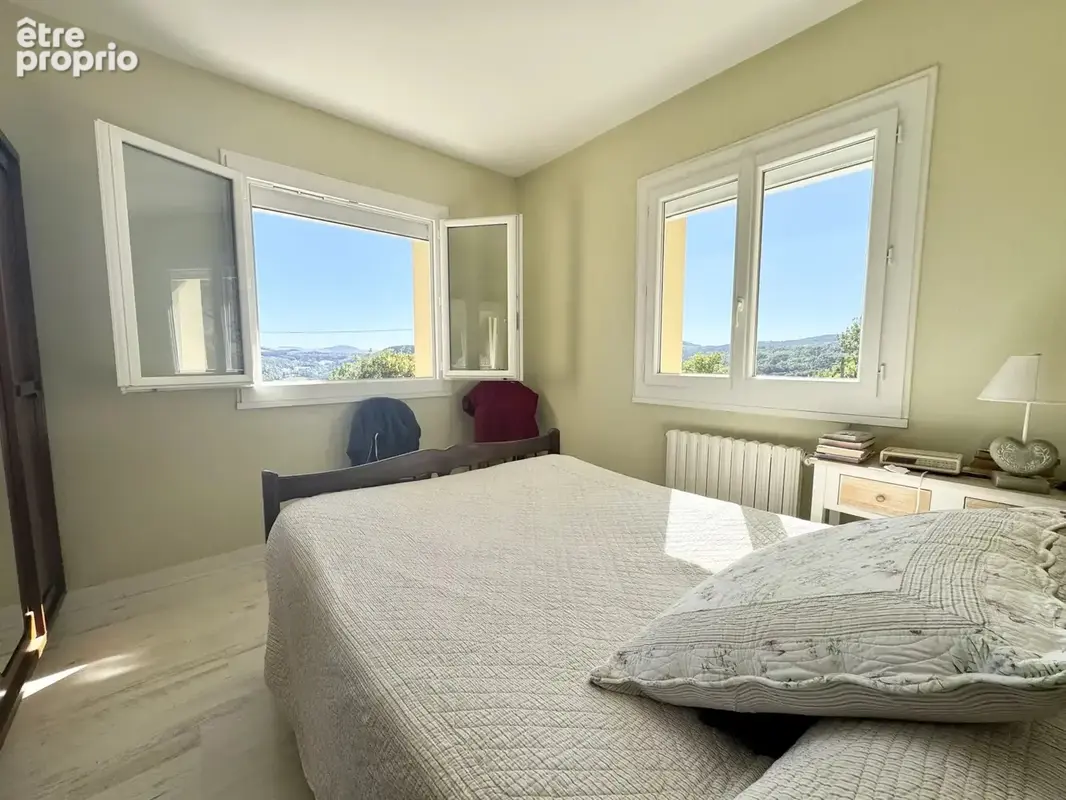 Maison Familiale avec nombreuses dépendances - photo 3
