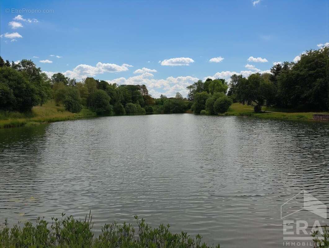 Maison à HAUTEVILLE-LOMPNES