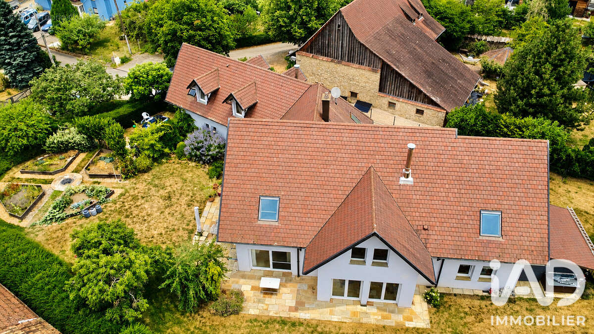 Maison 300 m² à Koestlach  - photo 3