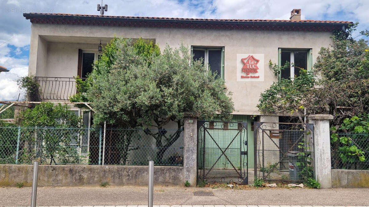 Maison à BOLLENE