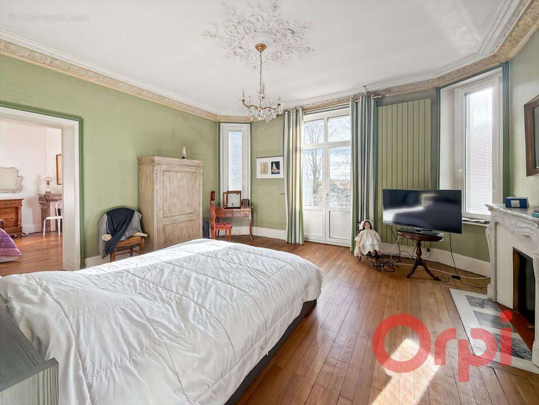 Maison à CHATEAUMEILLANT