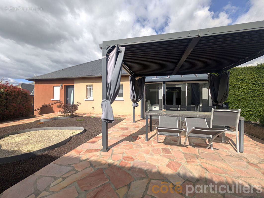 Maison à LUC-LA-PRIMAUBE