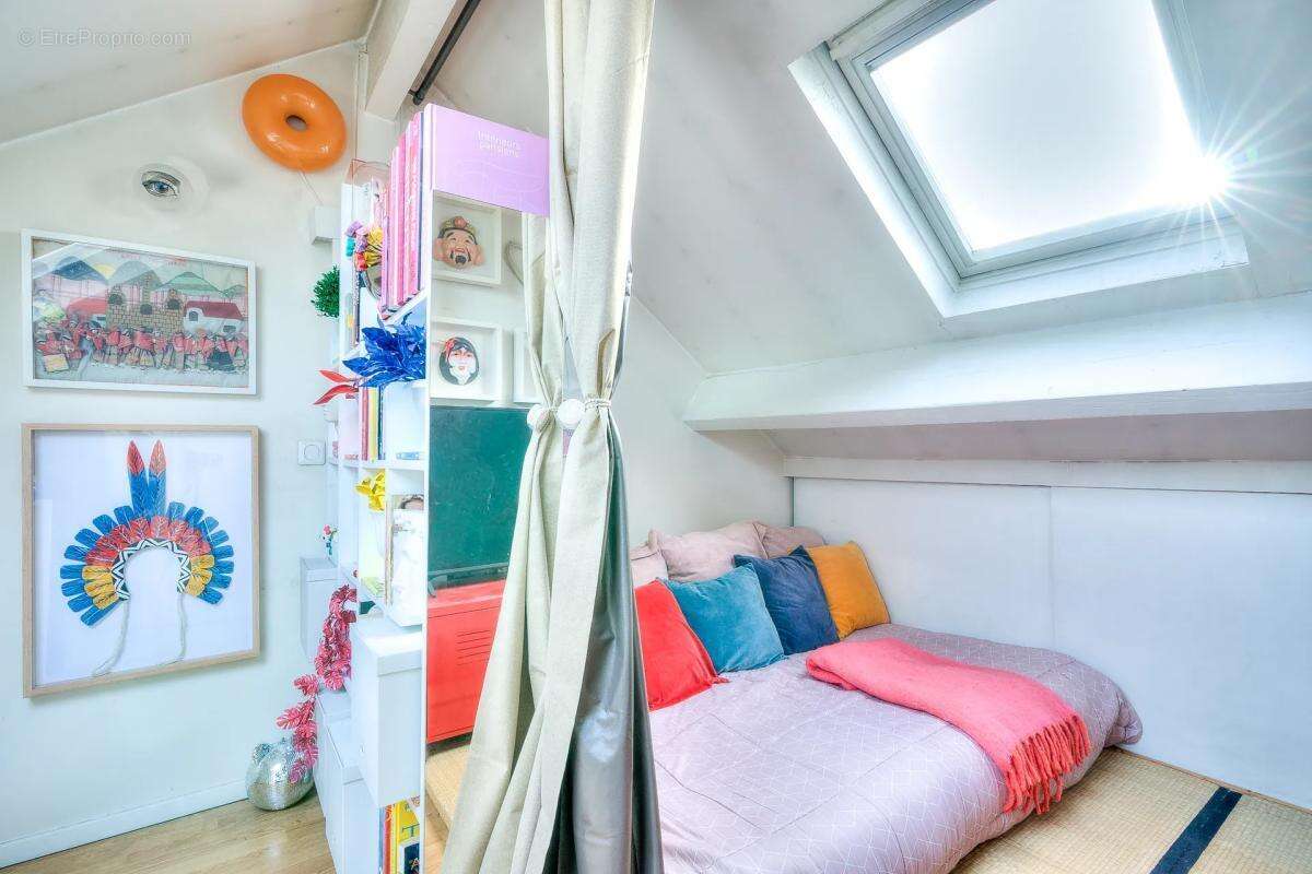 Appartement à PARIS-11E