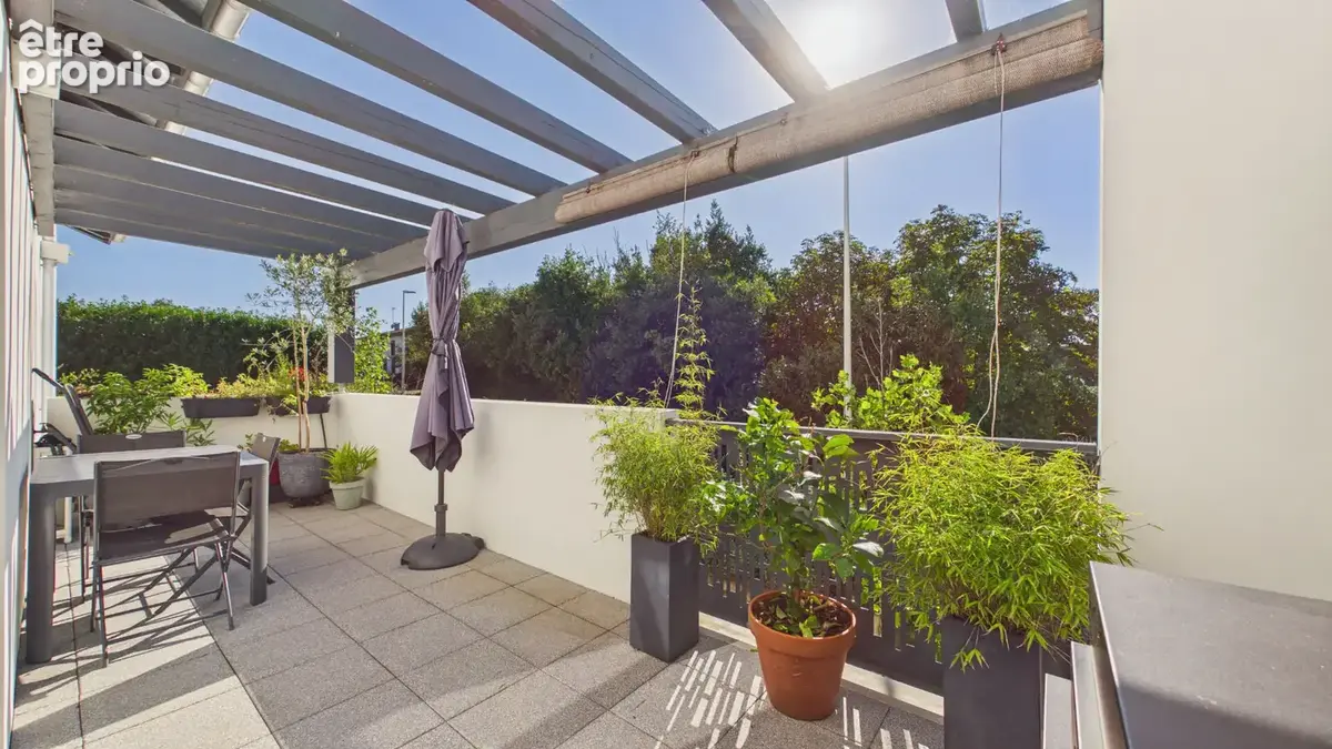 Appartement T3 récent avec terrasse et double stationnement (Boxable) - photo 14