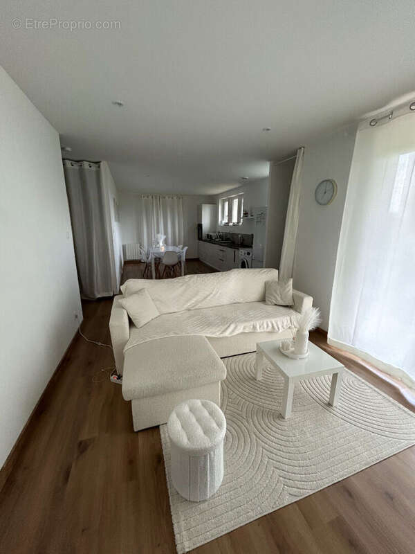 Appartement à ATTIGNAT