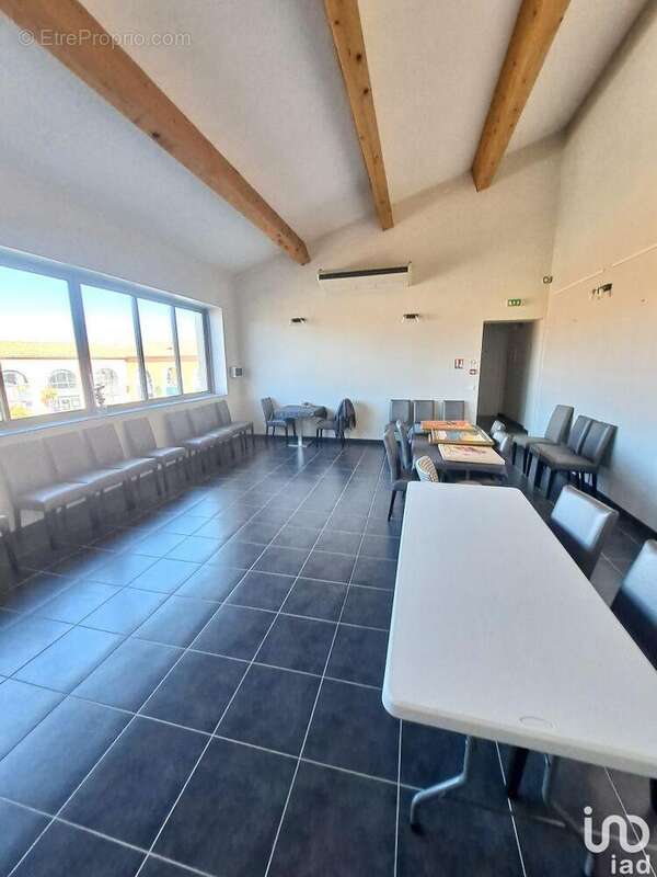 Photo 7 - Commerce à GENERAC