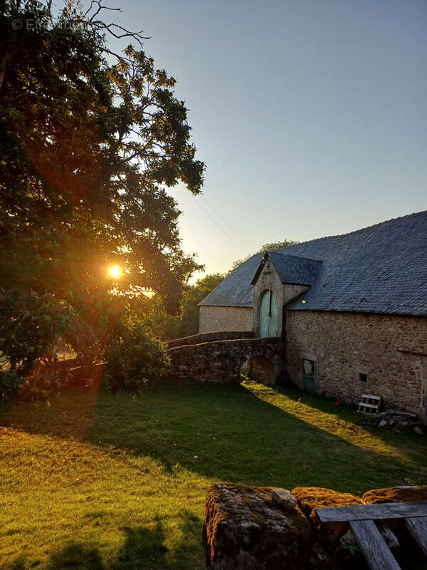 Maison à SAINT-CIRGUES-LA-LOUTRE
