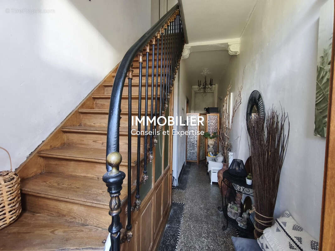 Maison 120 m² à Crespin  - photo 6