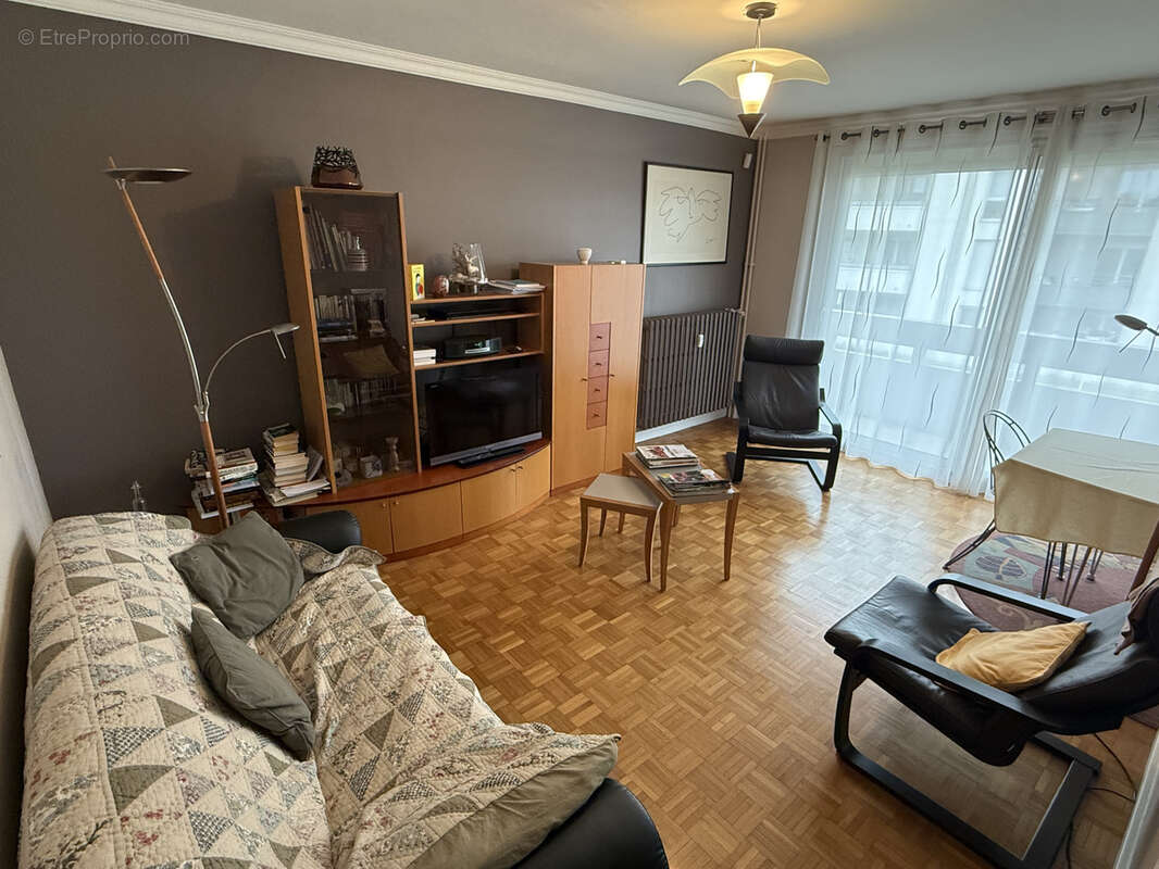 Appartement à SAINT-FONS