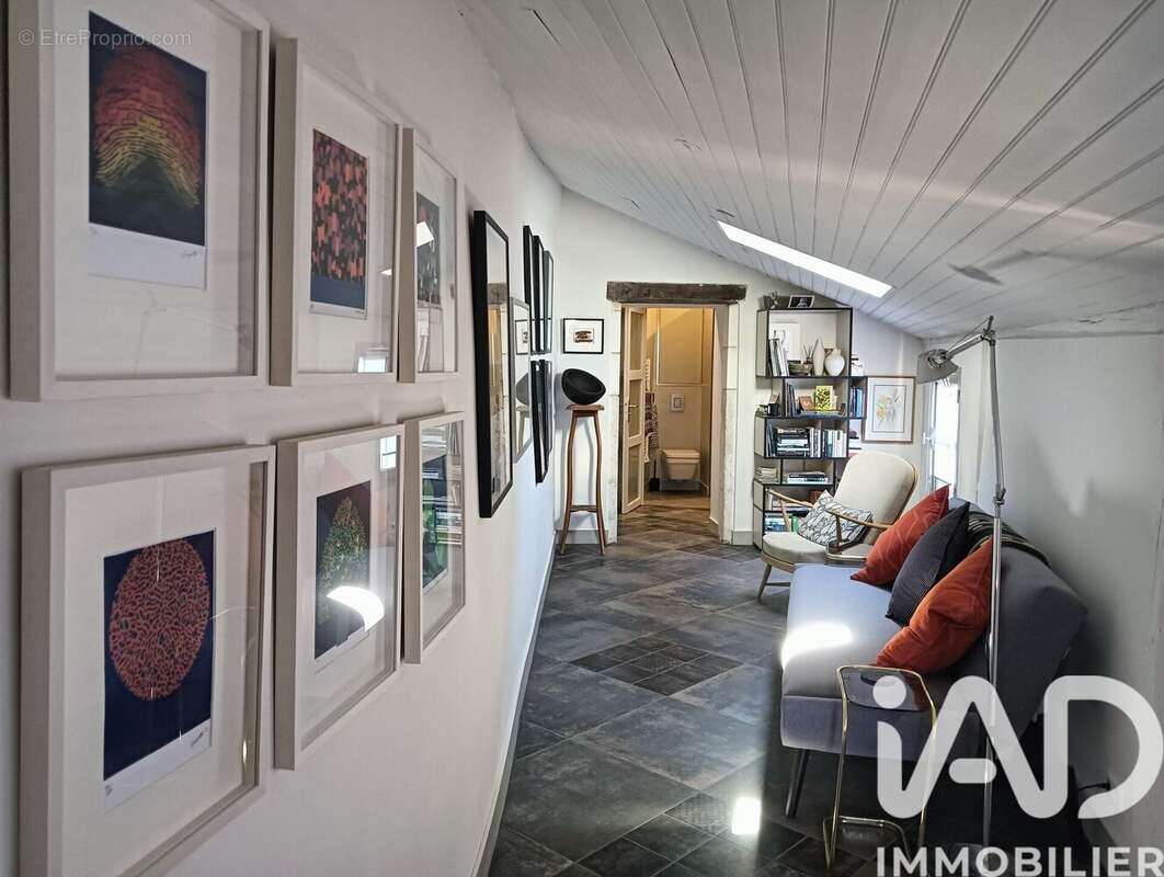 Photo 7 - Maison à VILLEBOIS-LAVALETTE