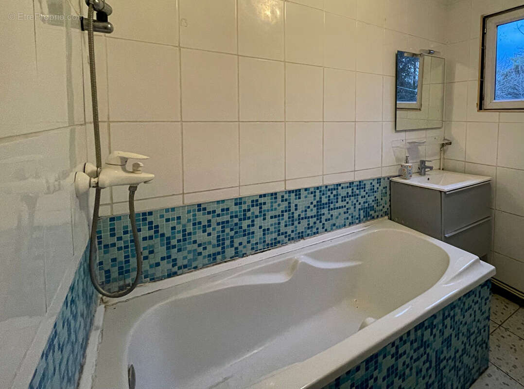 Maison à MONTLOUIS-SUR-LOIRE