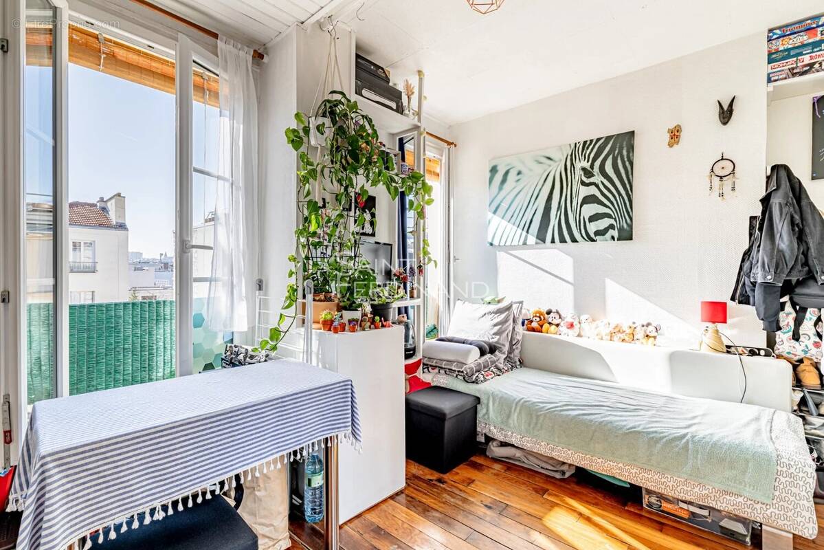 Appartement à PARIS-15E