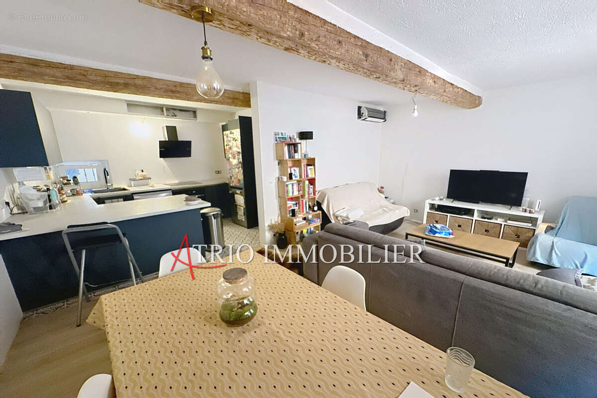 Maison à SAINT-LAURENT-DU-VAR