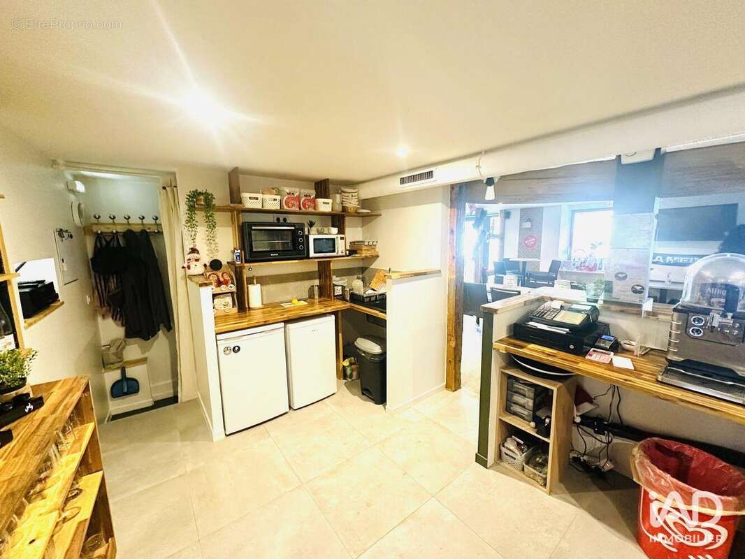 Photo 4 - Commerce à FERRETTE