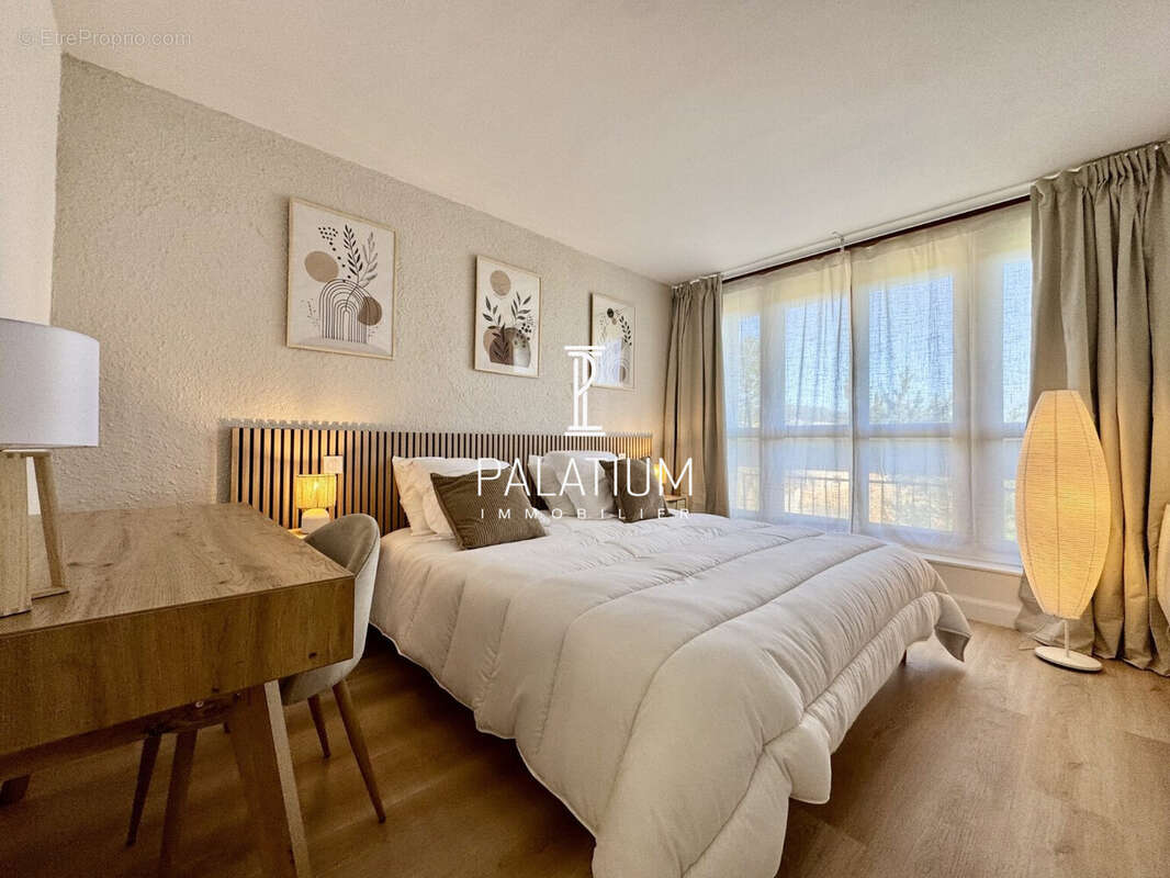 Appartement à GREOUX-LES-BAINS