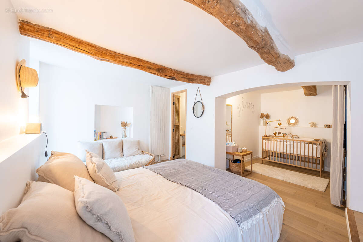 Maison à VILLENEUVE-LOUBET