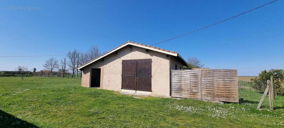 Maison 168 m² à Saint-Sardos  - photo 8