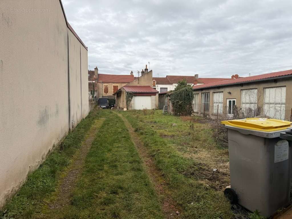 Commerce à LE CREUSOT