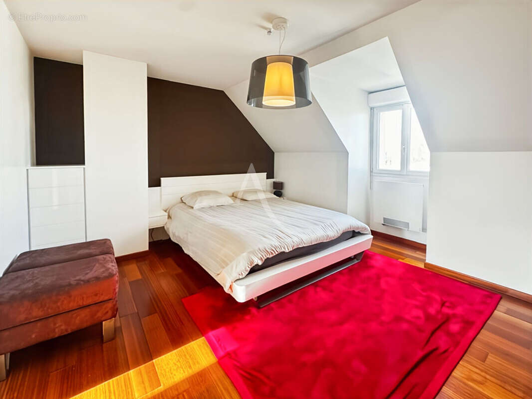 Maison à OLLAINVILLE