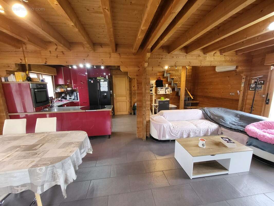 Maison 116 m² à Beuveille  - photo 7