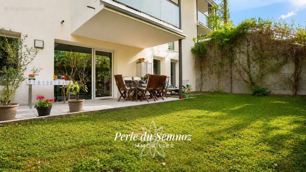 Appartement à SEYNOD