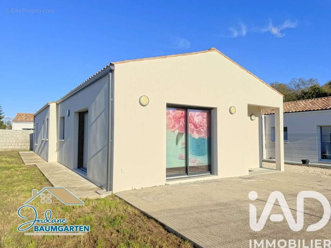 Photo 2 - Maison à L&#039;EGUILLE