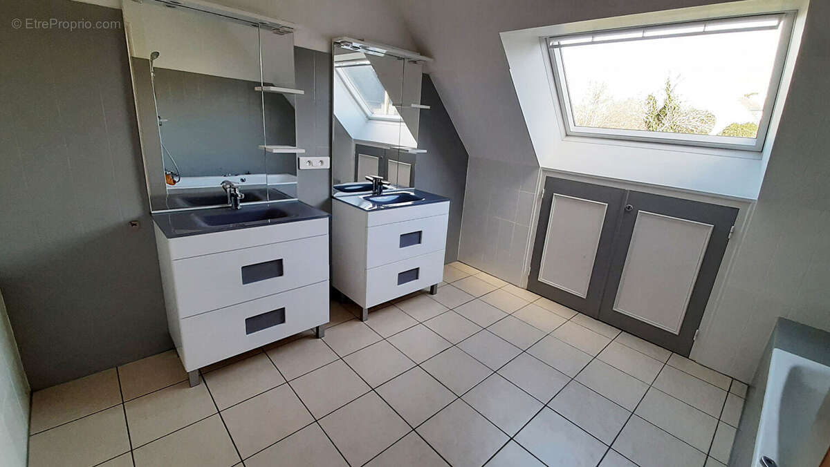 Maison à PLONEOUR-LANVERN