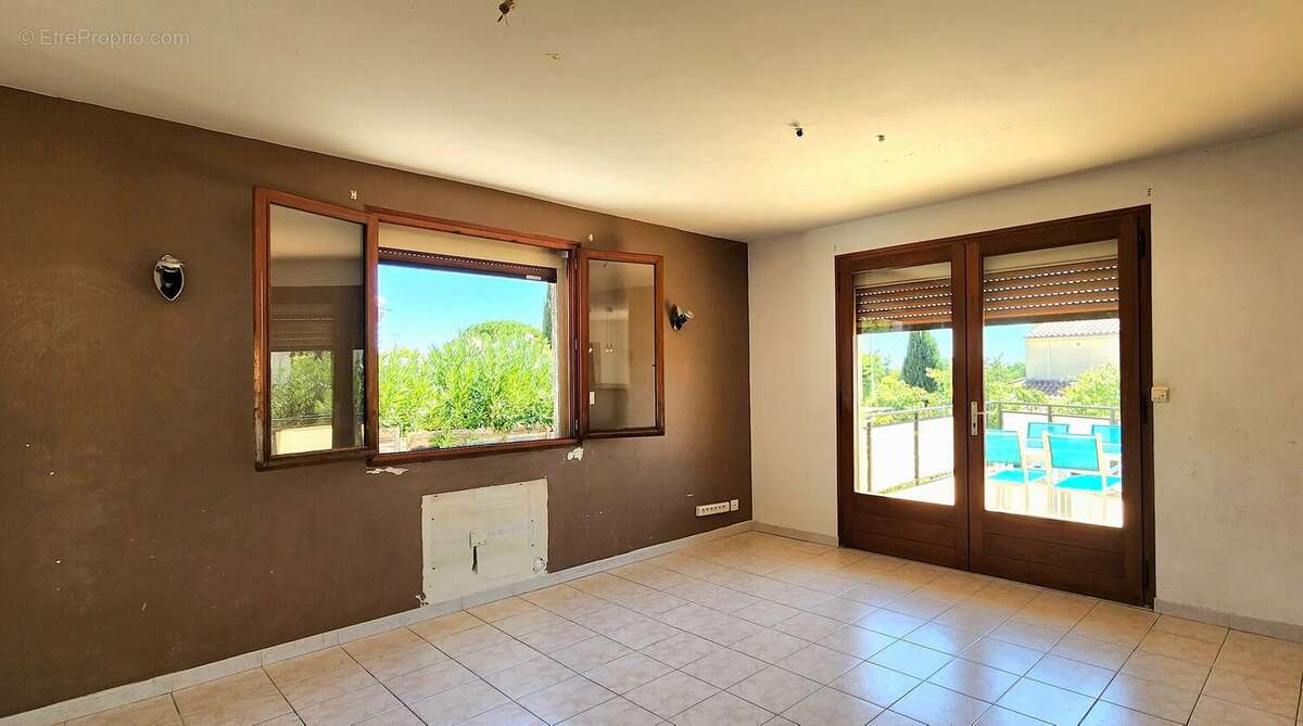 Grande maison divisée en 2 appartements - photo 2