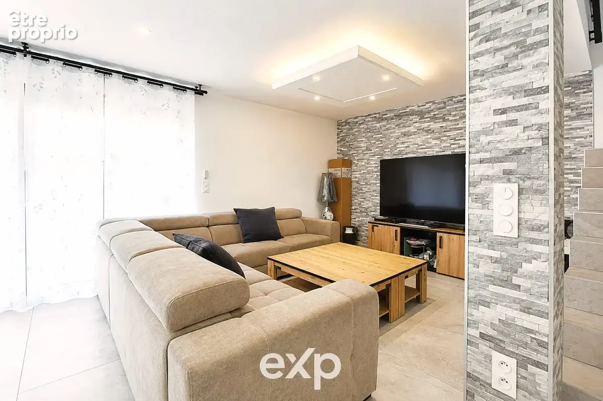 Maison 8 pièces 205 m² à vendre à Pontcharra (38530) - photo 3