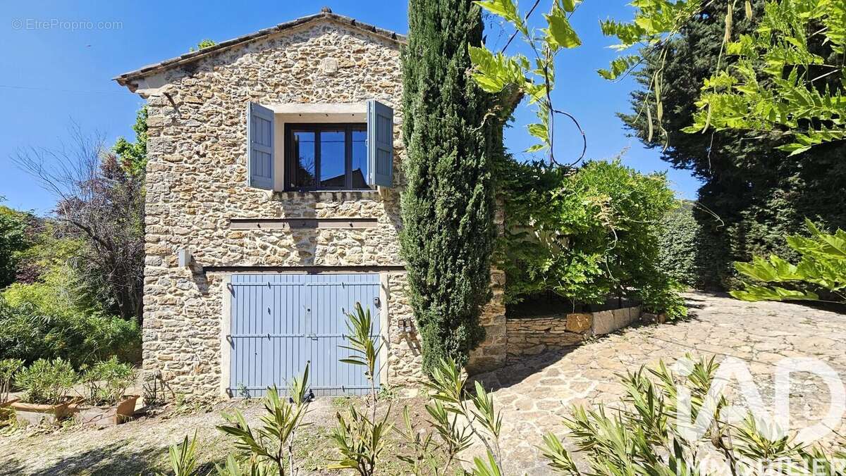 Photo 4 - Maison à LE CASTELLET