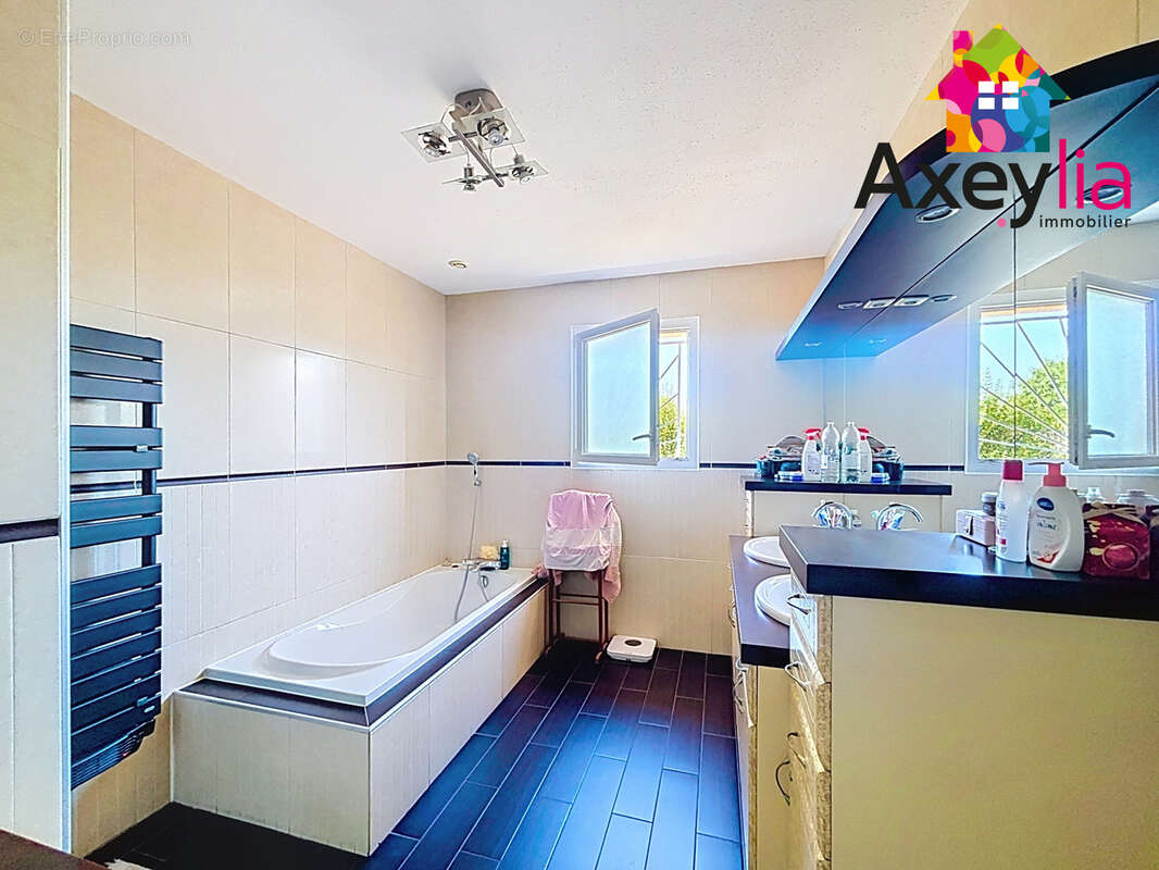 A vendre- melay- maison sur terrain de 1264 m2 - photo 9