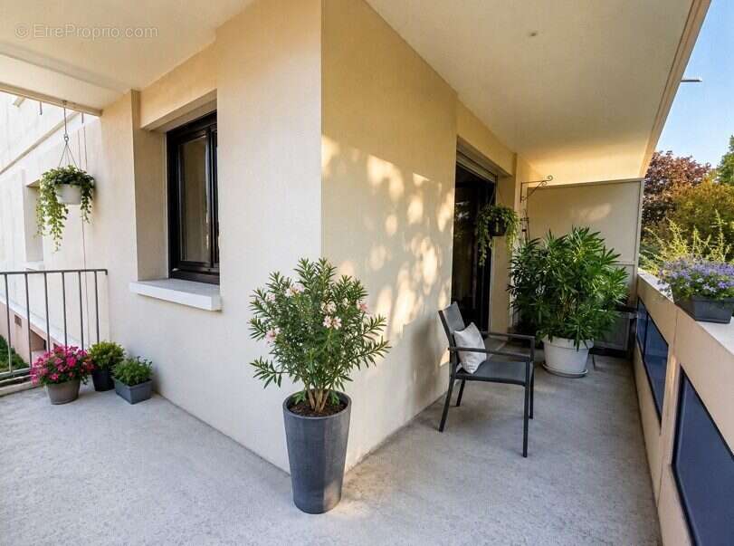 Appartement 80 m² à Gaillard  - photo 7