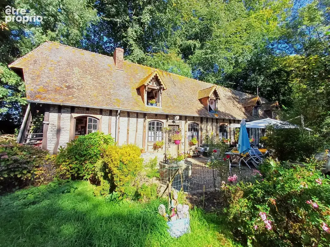 Maison à GREGES