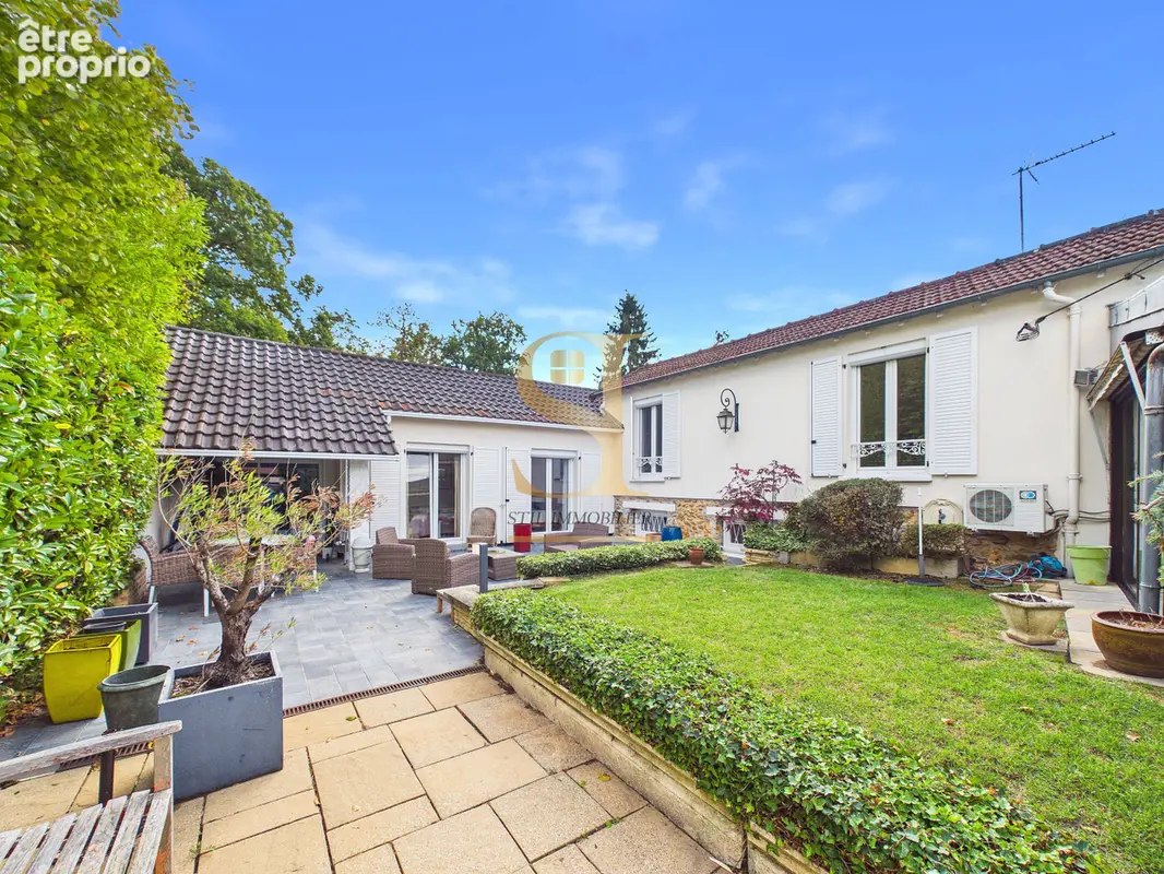 Maison 6 pièces 160 m² à vendre à Brunoy (91800) - photo 1