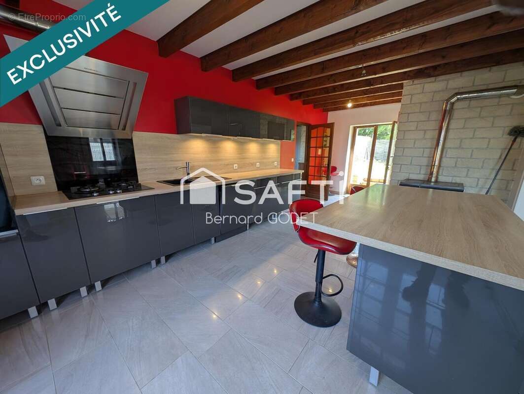 Photo 3 - Maison à COURCOME